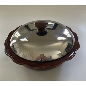 Vintage Westbend Brown Stoneware Scalloped Edge Casserole Dish With Lid
